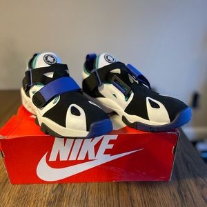 Nike AIR HUARACHE ‘94 Trainer Shoes - White Lapis Black - Mens Size 12